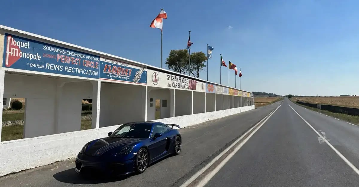 718 Cayman GT4 - Elev8 Finance