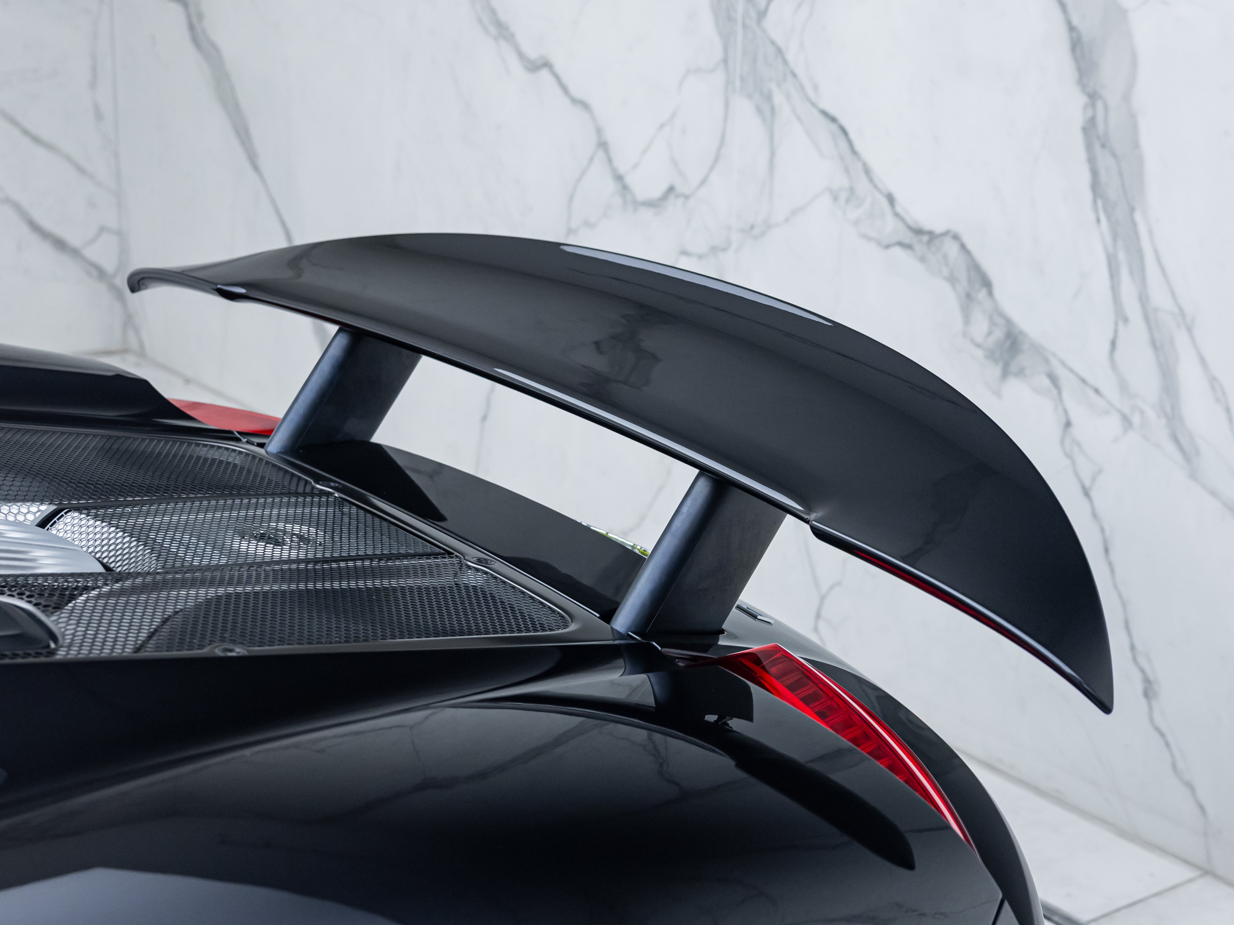 Porsche 918 Spyder rear wing raised
