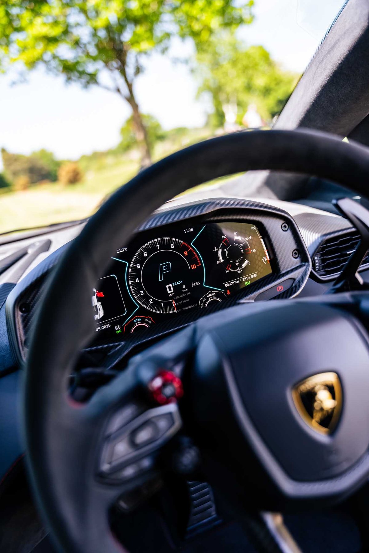 Lamborghini steering wheel and digital instrument cluster