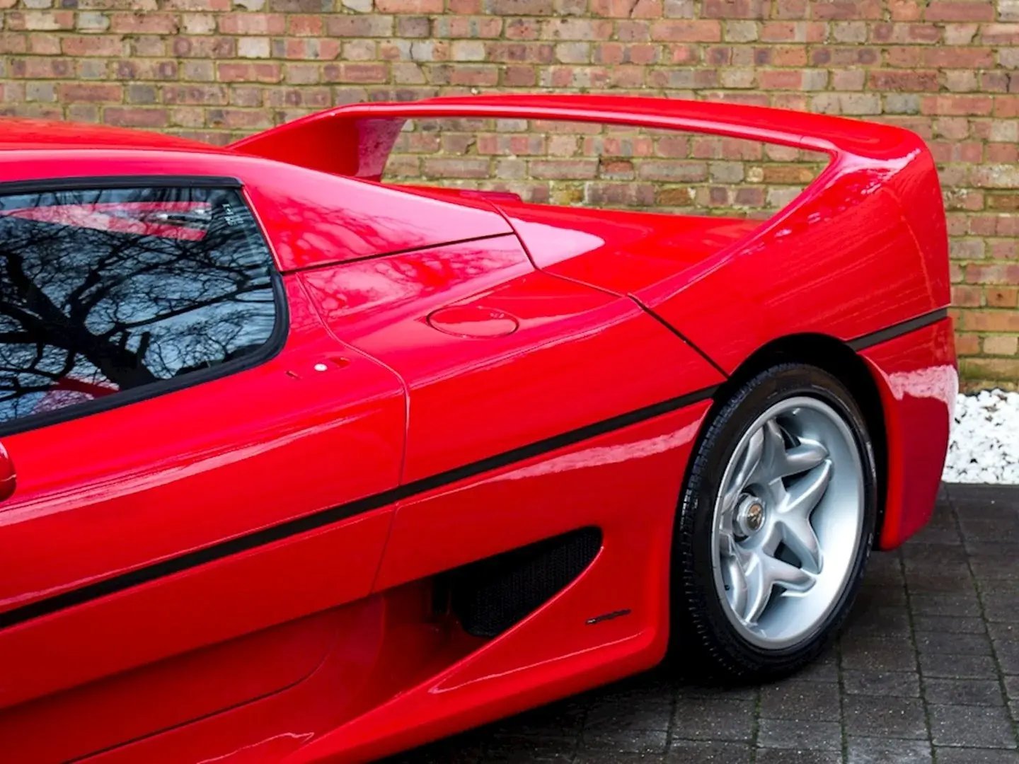 ferrari-f50-finance-side-rear-wing