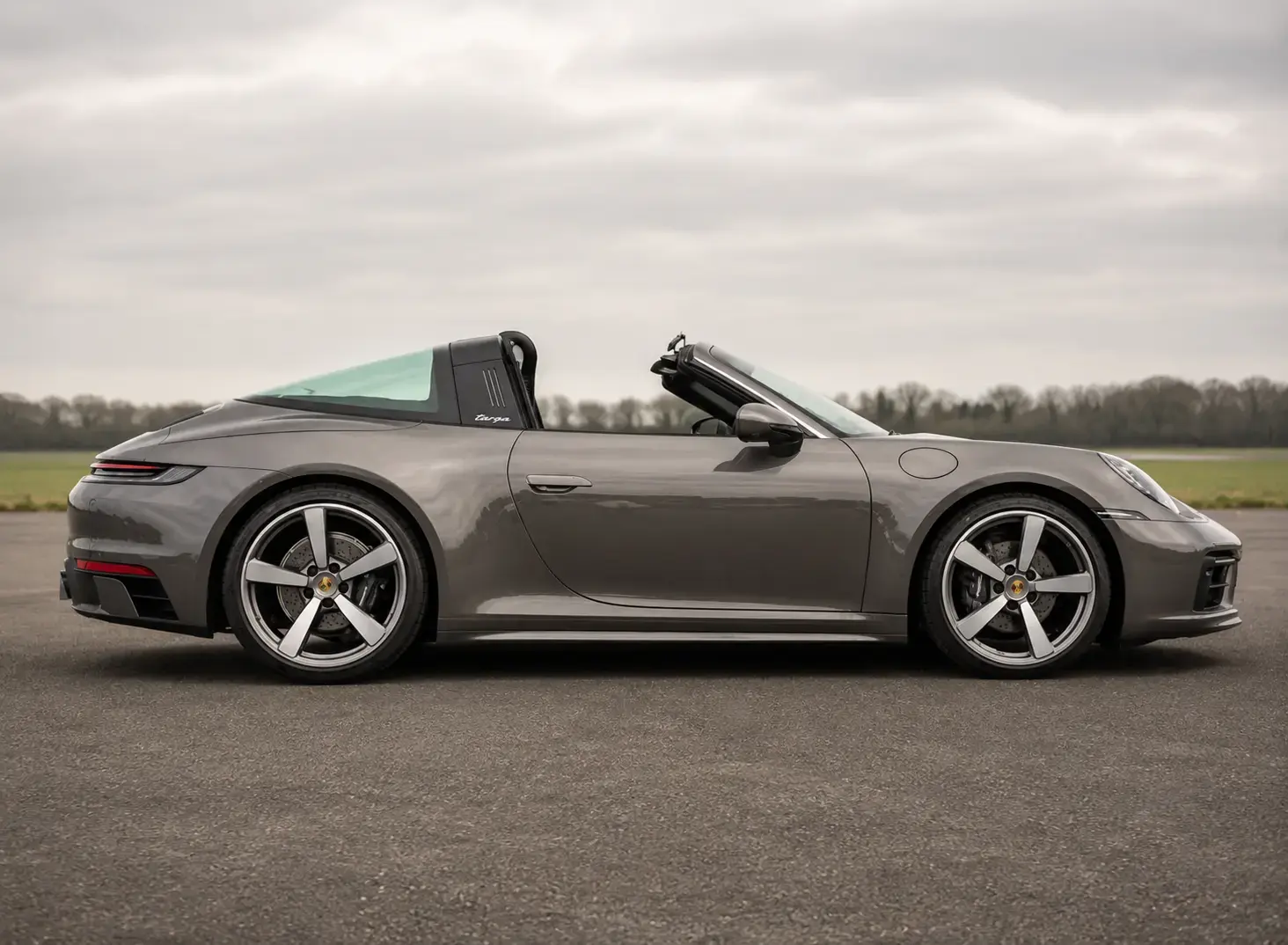 Porsche 911 Targa 4 side profile